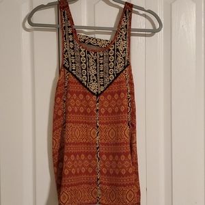 Swell Red Black Flowy Keyhole back Tank Medium